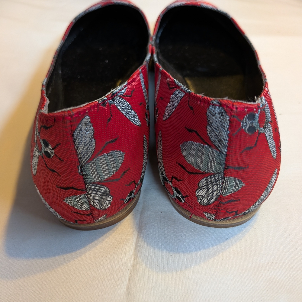 Nine West Red and Gray Women's Flats - Picture 2 of 4